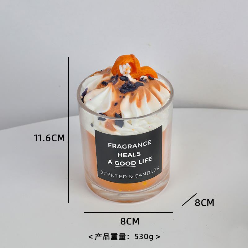 شمعة آيس كريم معطرة